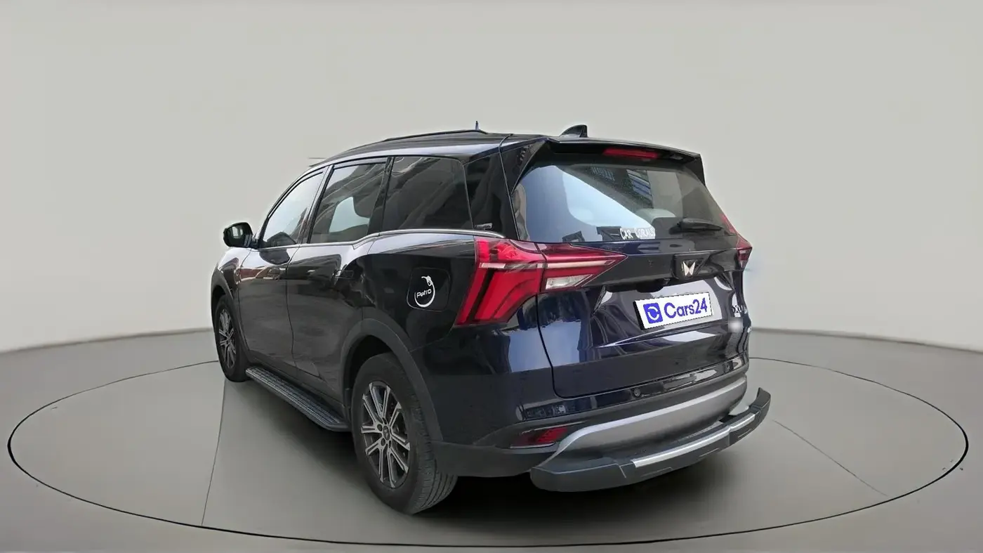 2022 Mahindra XUV700 AX 7 P AT 7 STR, Petrol, Automatic, 14,442 km, exterior