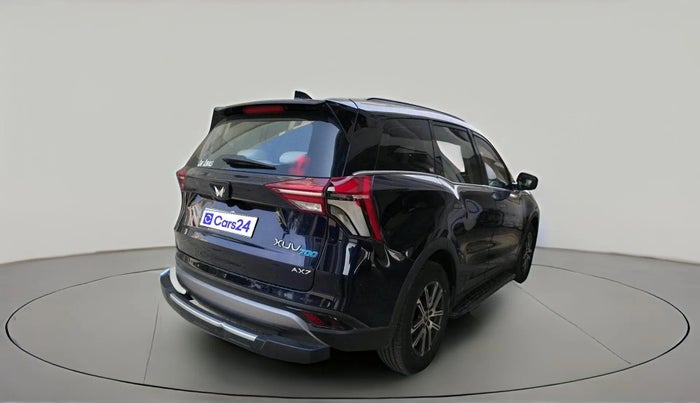 2022 Mahindra XUV700 AX 7 P AT 7 STR, Petrol, Automatic, 14,442 km, exterior