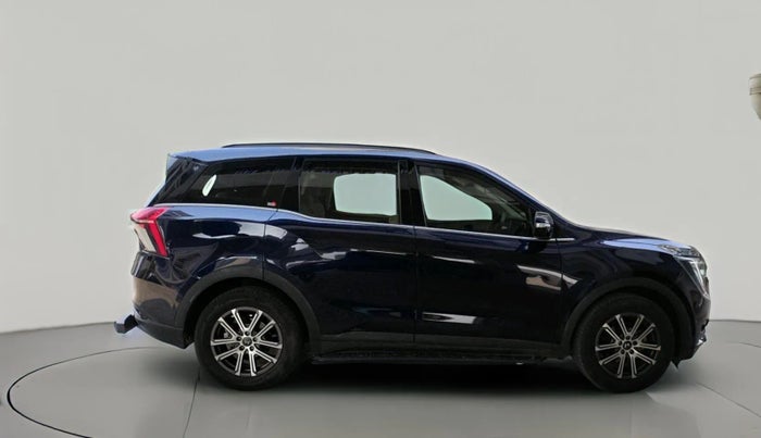 2022 Mahindra XUV700 AX 7 P AT 7 STR, Petrol, Automatic, 14,442 km, exterior