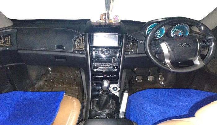 2021 Mahindra XUV500 W11, Diesel, Manual, 1,50,765 km, interior