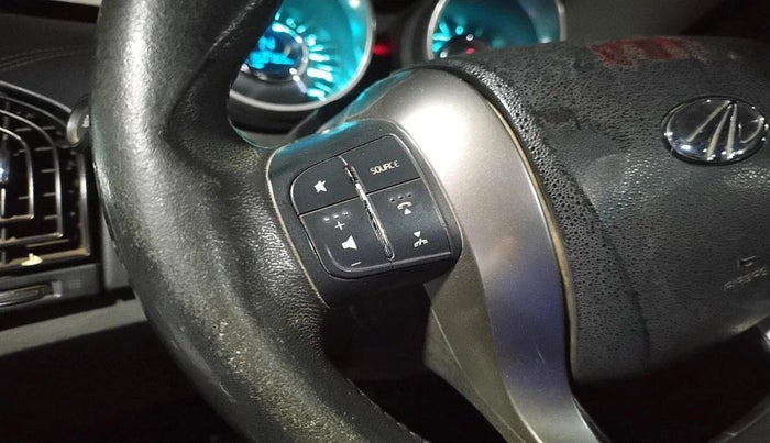2021 Mahindra XUV500 W11, Diesel, Manual, 1,50,765 km, interior