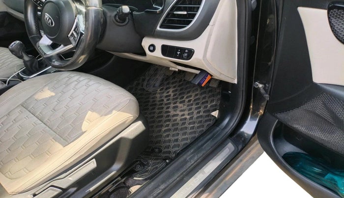 2020 KIA SELTOS HTX 1.5 DIESEL, Diesel, Manual, 1,28,596 km, interior