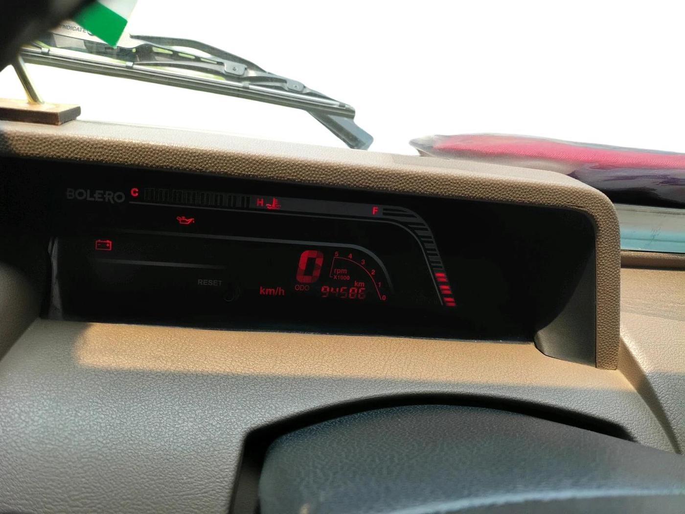 2022 Mahindra Bolero B6 (O), Diesel, Manual, 94,586 km, interior