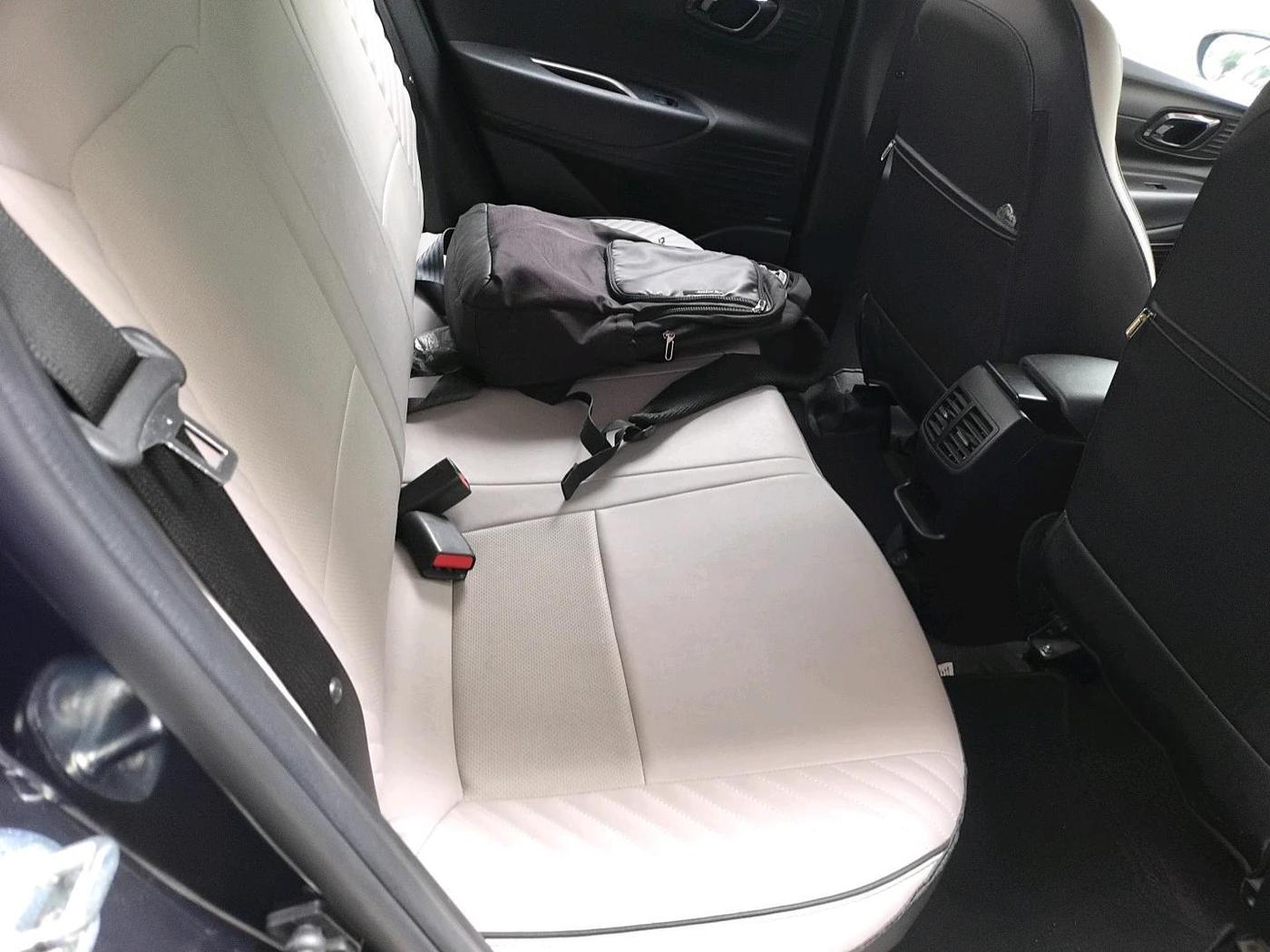 2020 Hyundai NEW I20 ASTA 1.2 MT, Petrol, Manual, 10,891 km, interior