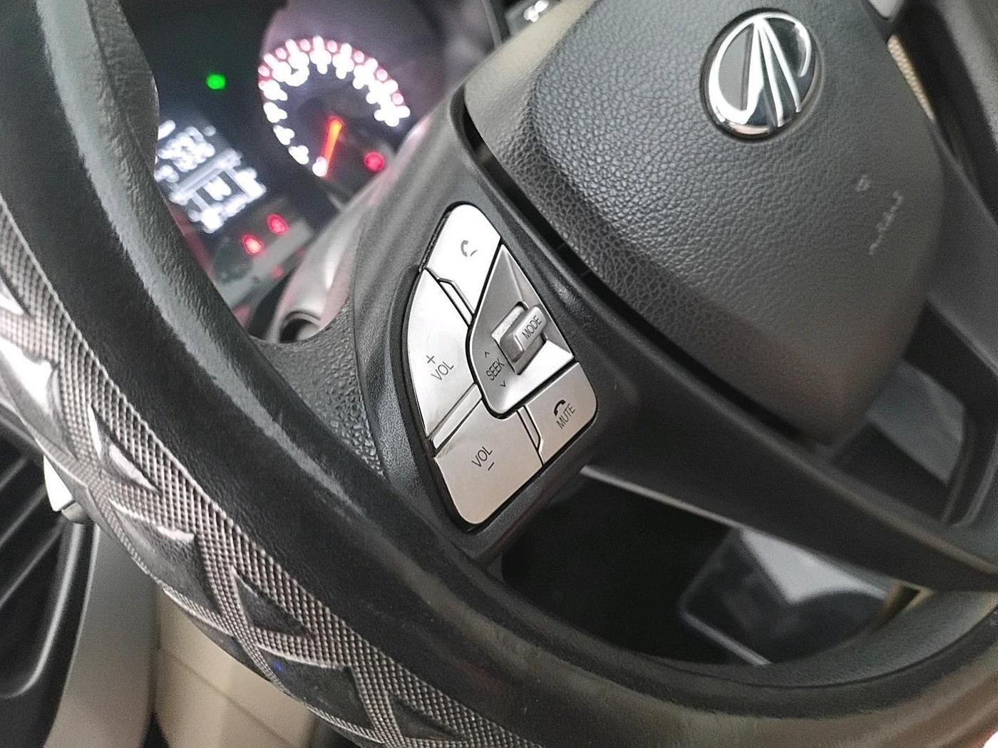 2020 Mahindra XUV300 W6 1.5 DIESEL, Diesel, Manual, 1,10,294 km, interior