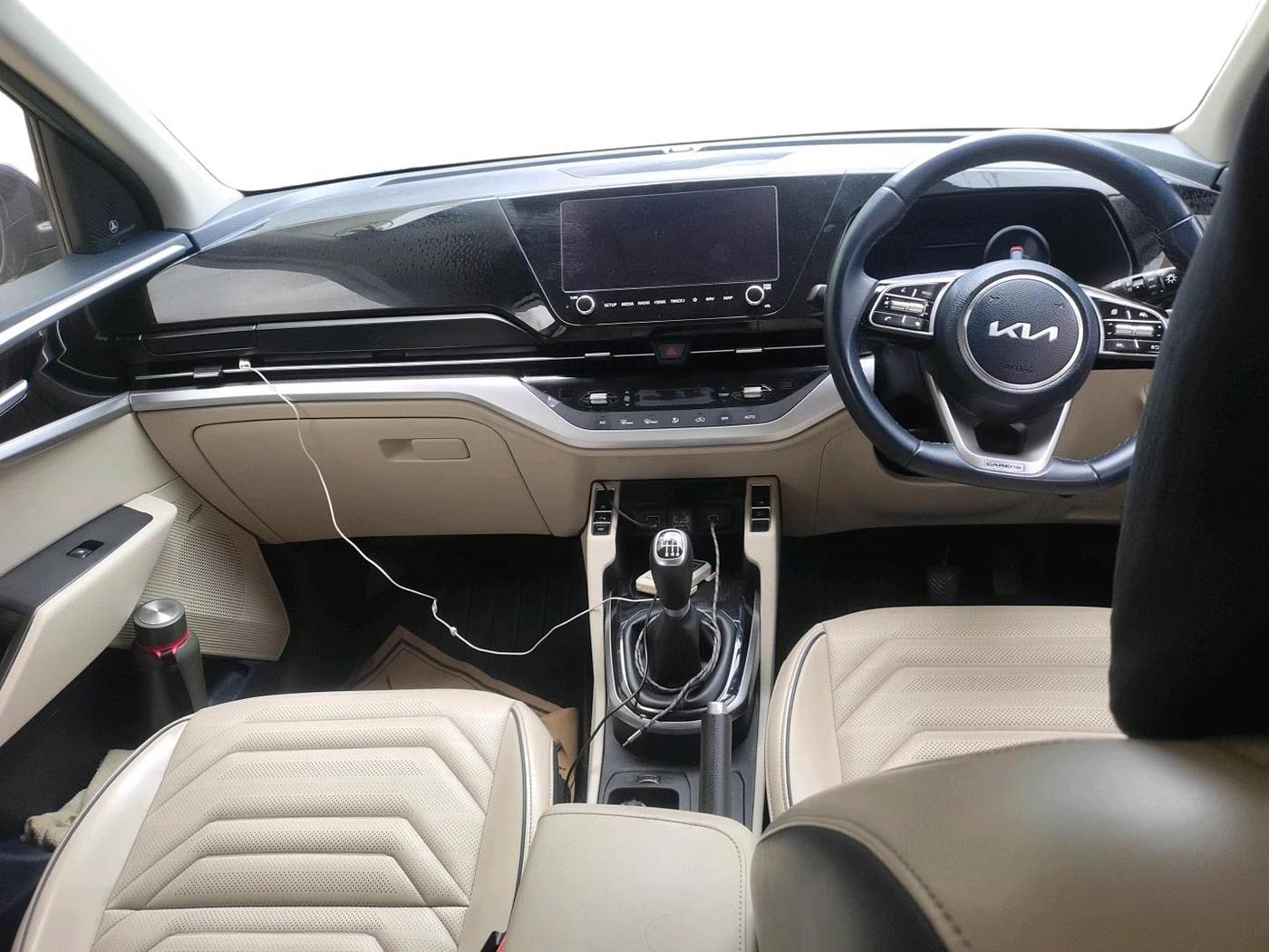 2023 KIA CARENS LUXURY PLUS IMT 1.5 DIESEL IMT, Diesel, Manual, 64,068 km, interior