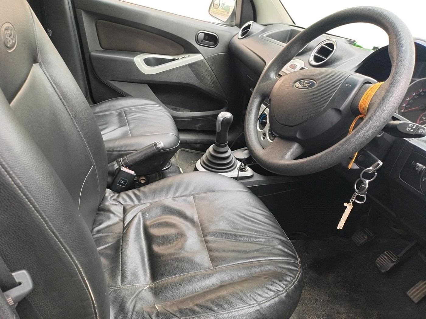 2011 Ford Figo ZXI 1.2 PETROL, Petrol, Manual, 69,111 km, interior