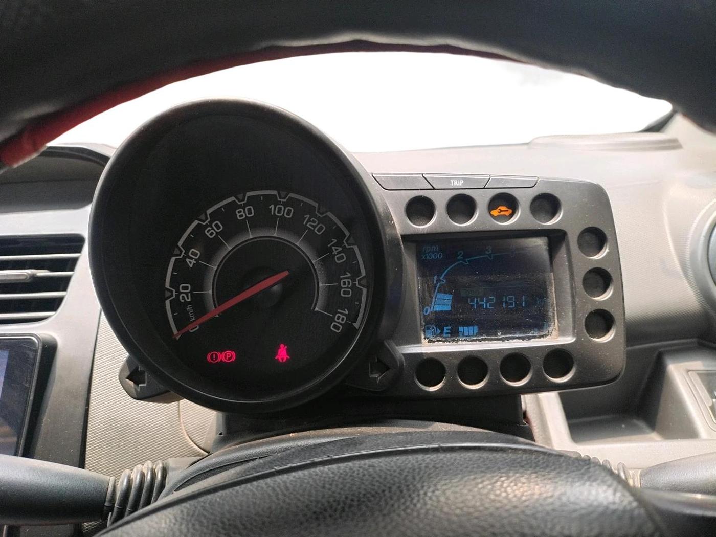 2013 Chevrolet Beat PS DIESEL, Diesel, Manual, 4,42,191 km, interior