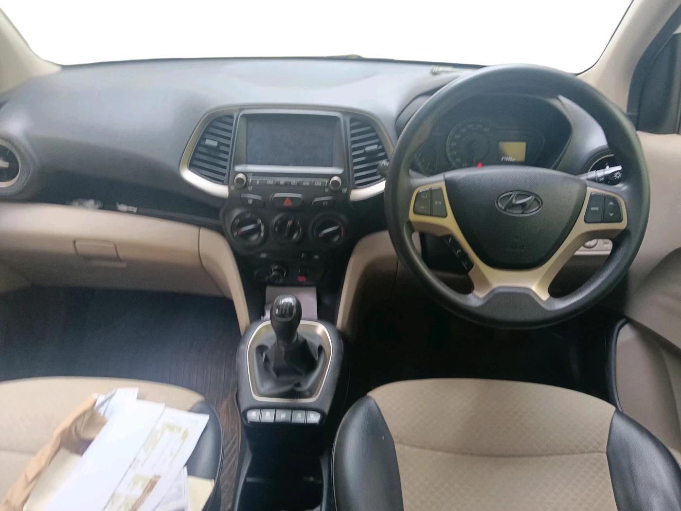 2018 Hyundai NEW SANTRO SPORTZ MT, Petrol, Manual, 27,330 km, interior