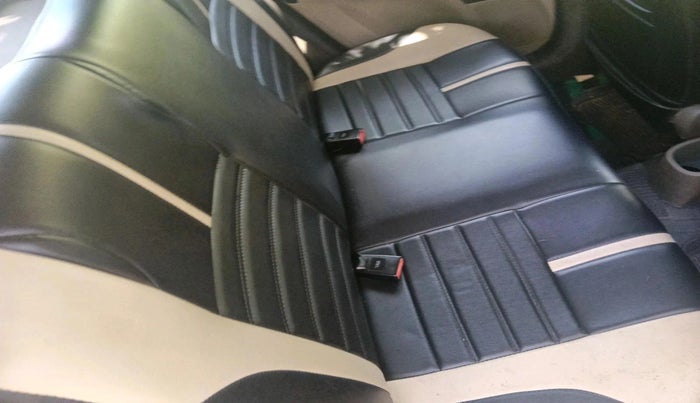 2011 Hyundai i10 MAGNA 1.2, Petrol, Manual, 80,541 km, interior