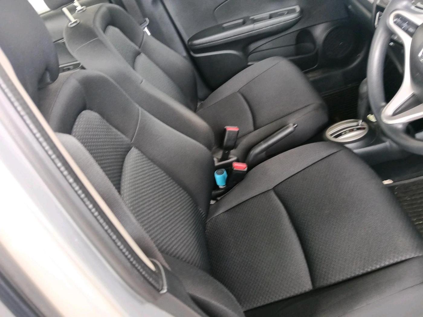2017 Honda BR-V 1.5L I-VTEC V CVT, Petrol, Automatic, 43,719 km, interior