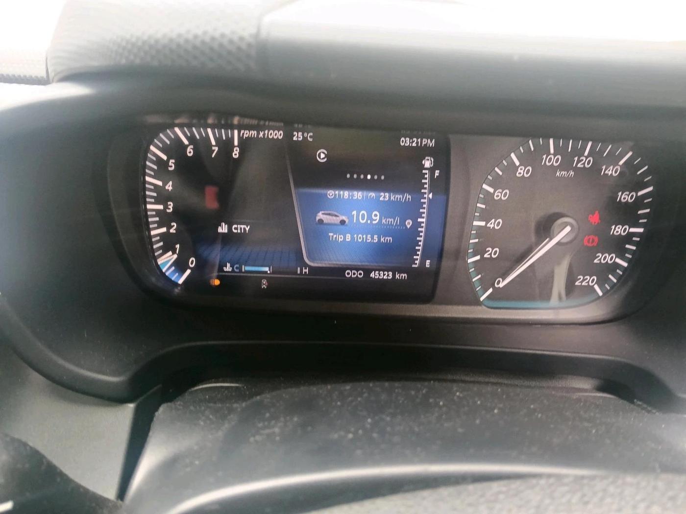 2021 Tata ALTROZ XZ PETROL, Petrol, Manual, 45,323 km, interior