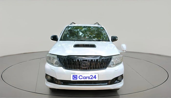 2013 Toyota Fortuner 3.0 4X2 AT, Diesel, Automatic, 2,48,346 km, exterior