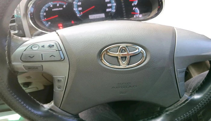 2013 Toyota Fortuner 3.0 4X2 AT, Diesel, Automatic, 2,48,346 km, interior