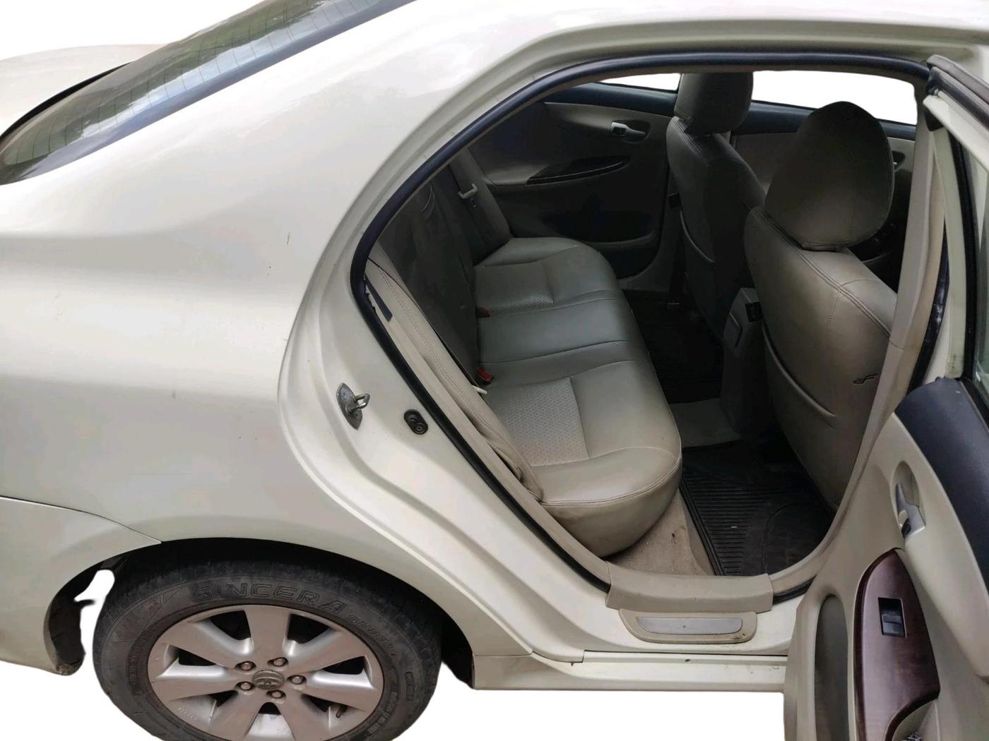 2012 Toyota Corolla Altis G DIESEL, Diesel, Manual, 2,62,385 km, interior
