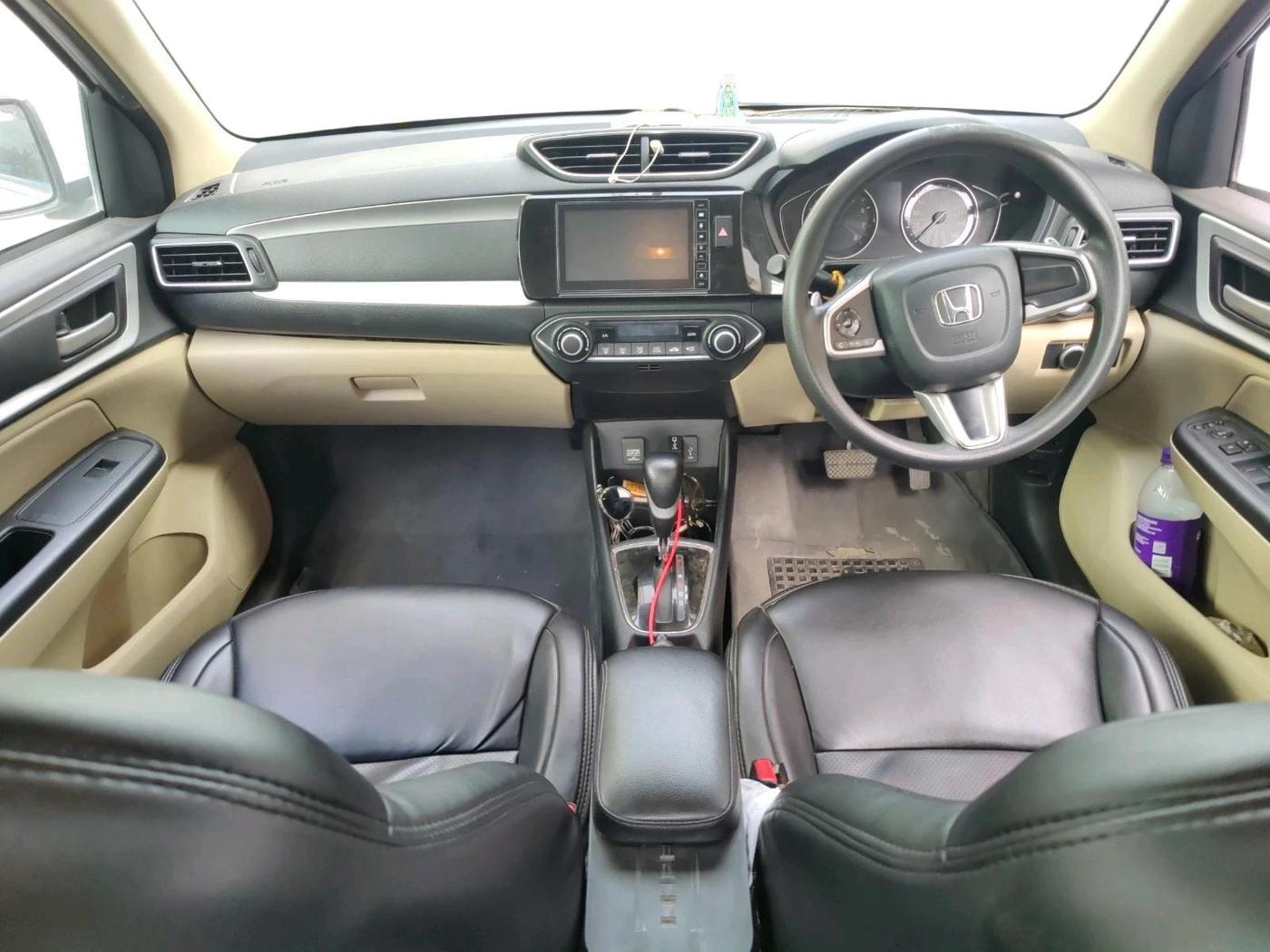 2022 Honda Amaze 1.2L I-VTEC VX CVT, CNG, Automatic, 67,107 km, interior