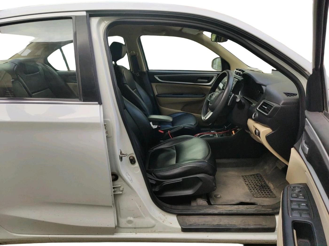 2022 Honda Amaze 1.2L I-VTEC VX CVT, CNG, Automatic, 67,107 km, interior