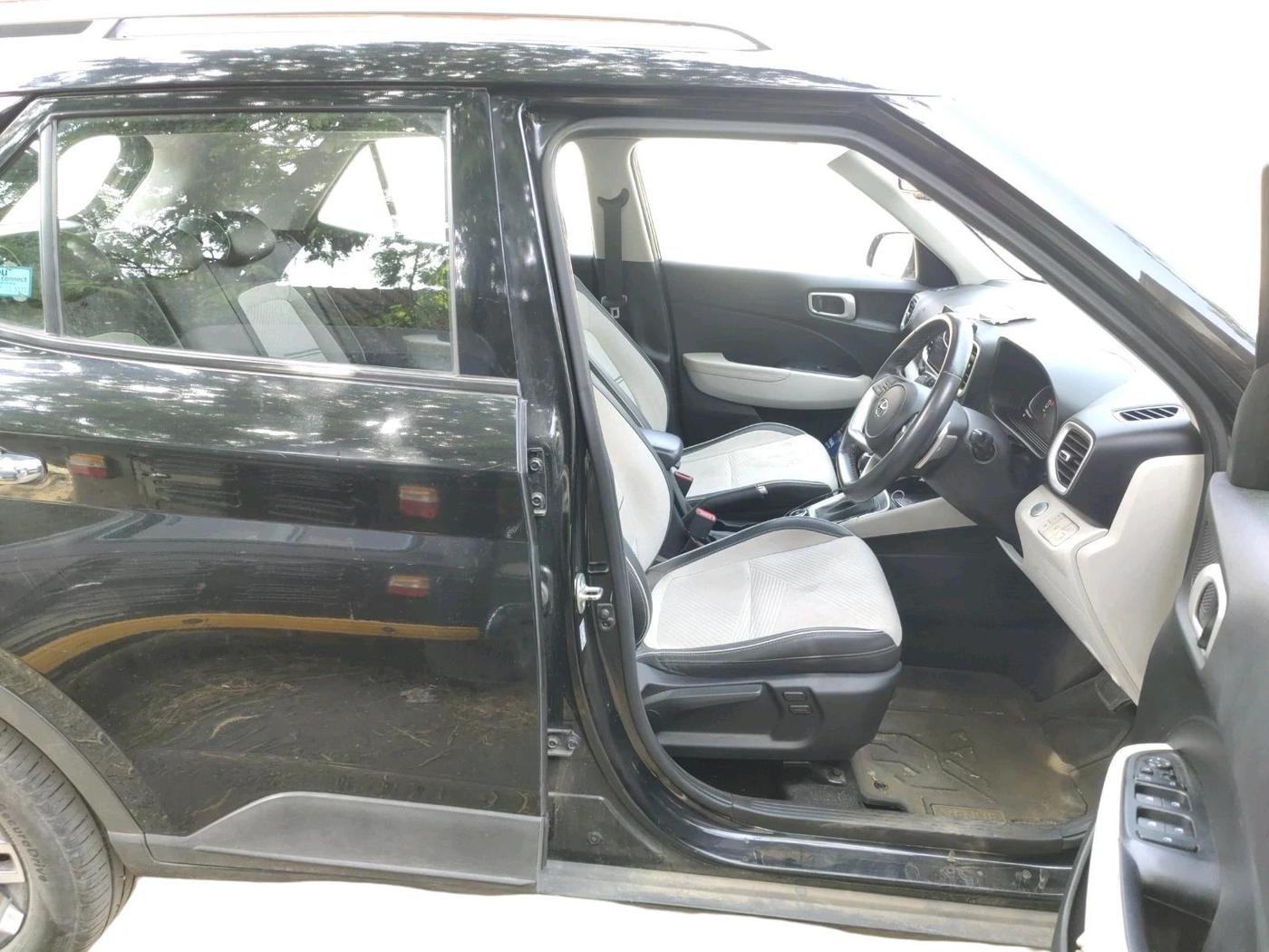 2024 Hyundai VENUE SX (O) 1.0 TURBO DCT, Petrol, Automatic, 27,148 km, interior