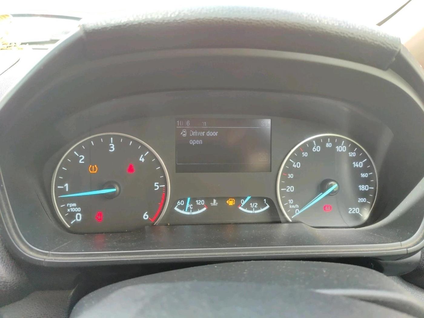 2019 Ford Ecosport TITANIUM 1.5L SPORTS(SUNROOF) DIESEL, Diesel, Manual, 1,09,611 km, interior