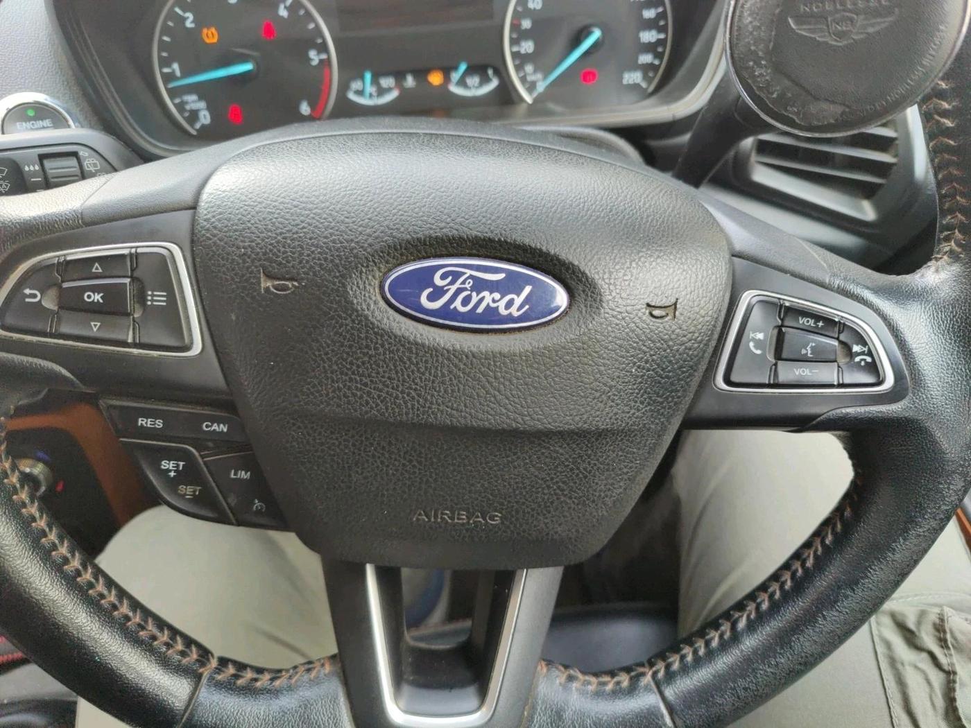 2019 Ford Ecosport TITANIUM 1.5L SPORTS(SUNROOF) DIESEL, Diesel, Manual, 1,09,611 km, interior