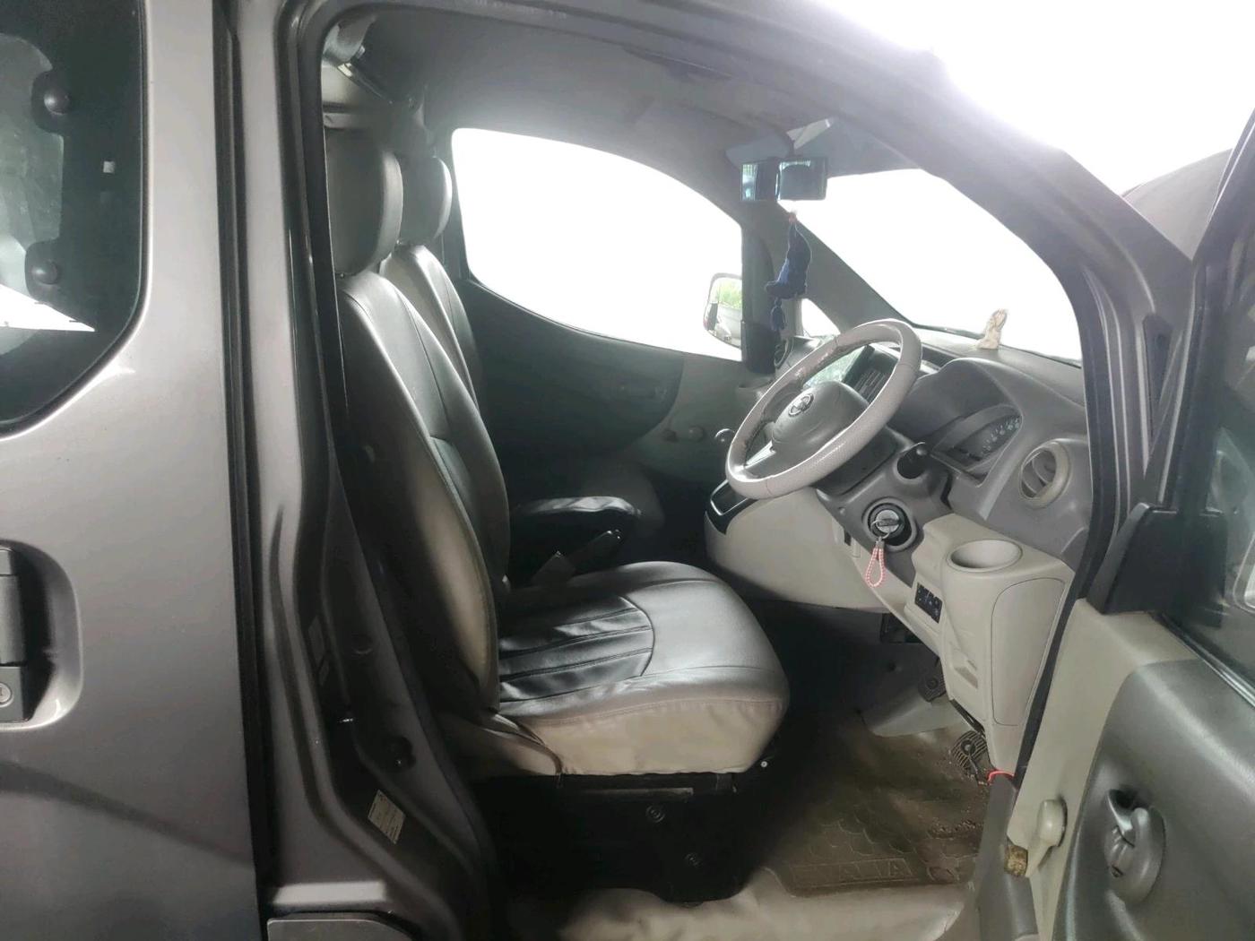 2014 Nissan Evalia XE, Diesel, Manual, 1,47,836 km, interior