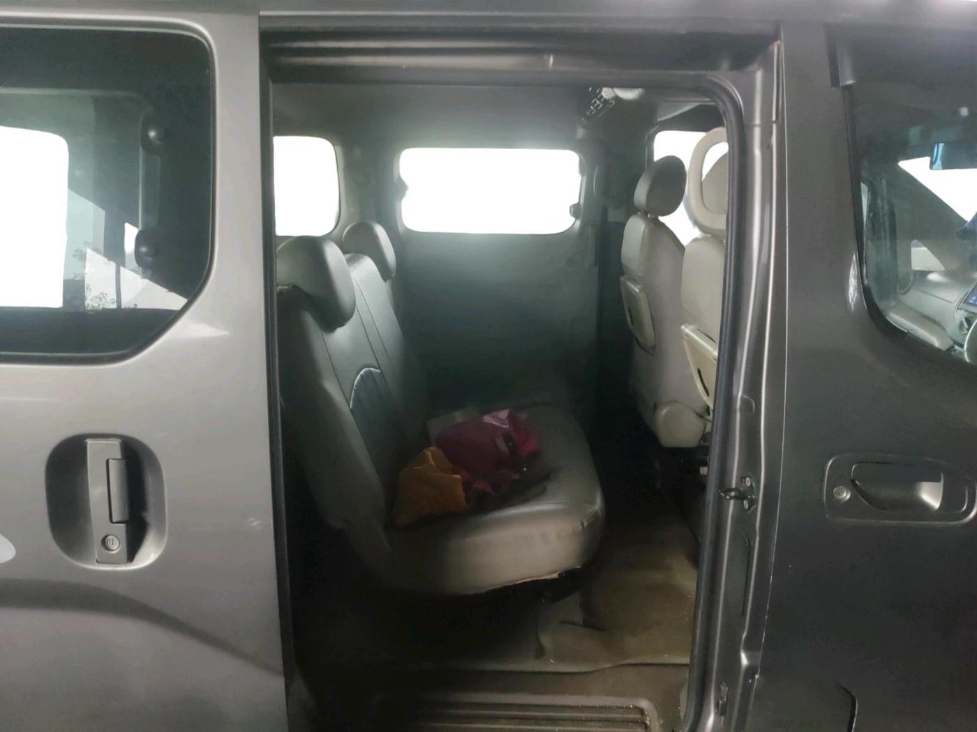 2014 Nissan Evalia XE, Diesel, Manual, 1,47,836 km, interior
