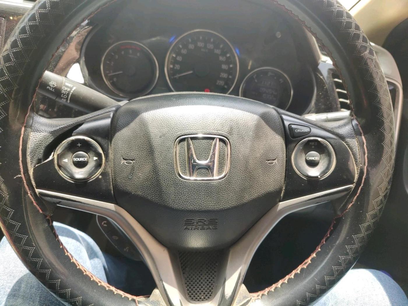 2017 Honda City 1.5L I-DTEC V, Diesel, Manual, 94,264 km, interior
