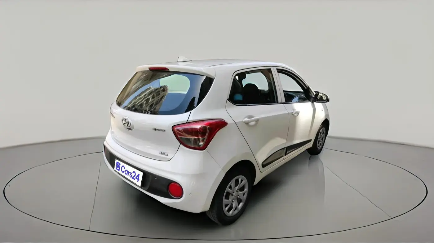 2017 Hyundai Grand i10 SPORTZ 1.2 KAPPA VTVT, Petrol, Manual, 98,418 km, exterior