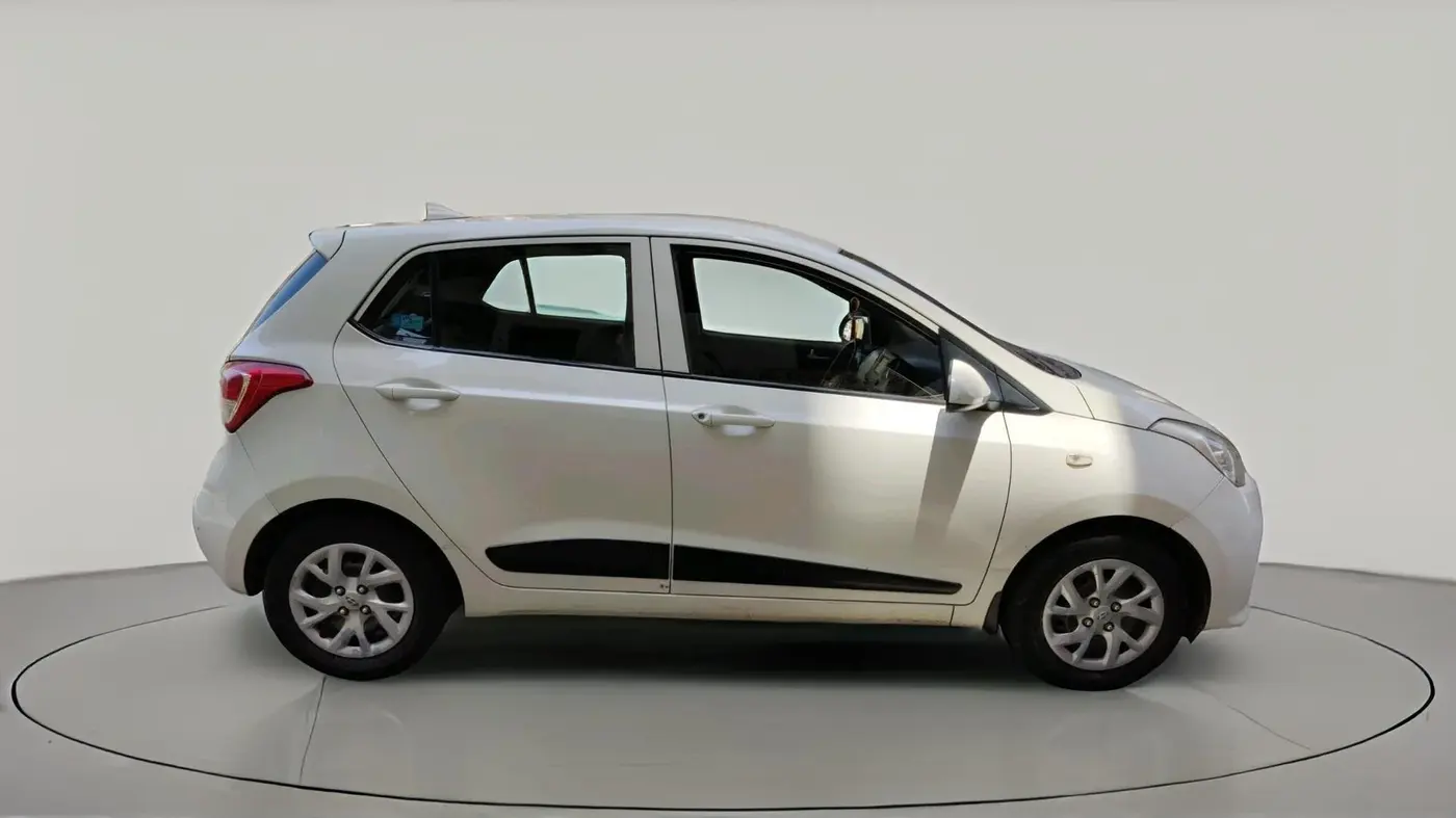 2017 Hyundai Grand i10 SPORTZ 1.2 KAPPA VTVT, Petrol, Manual, 98,418 km, exterior