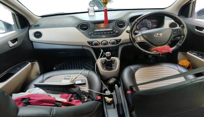 2017 Hyundai Grand i10 SPORTZ 1.2 KAPPA VTVT, Petrol, Manual, 98,418 km, interior