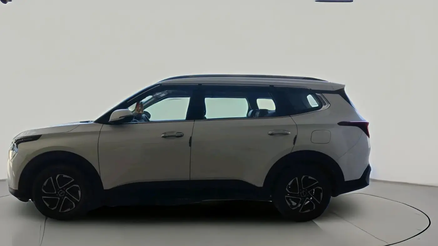 2023 KIA CARENS PRESTIGE PLUS 1.5 PETROL IMT 7 STR, Petrol, Manual, 22,293 km, exterior