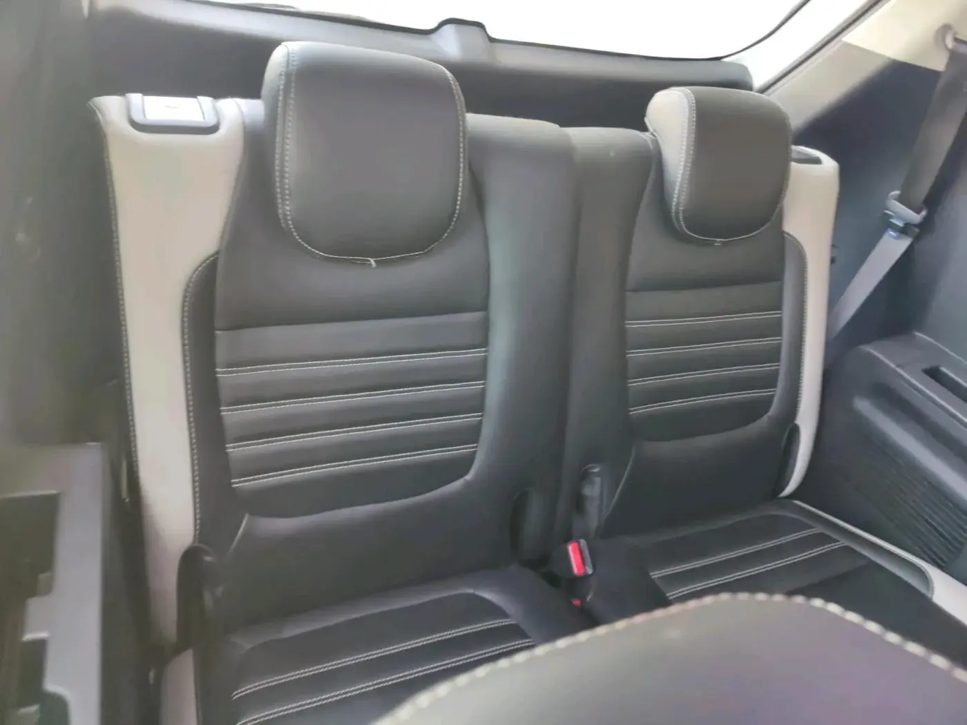 2023 KIA CARENS PRESTIGE PLUS 1.5 PETROL IMT 7 STR, Petrol, Manual, 22,293 km, interior
