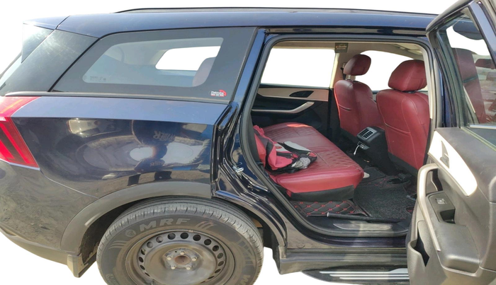 2022 Mahindra XUV700 AX 3 P MT 5 STR, CNG, Manual, 34,779 km, interior