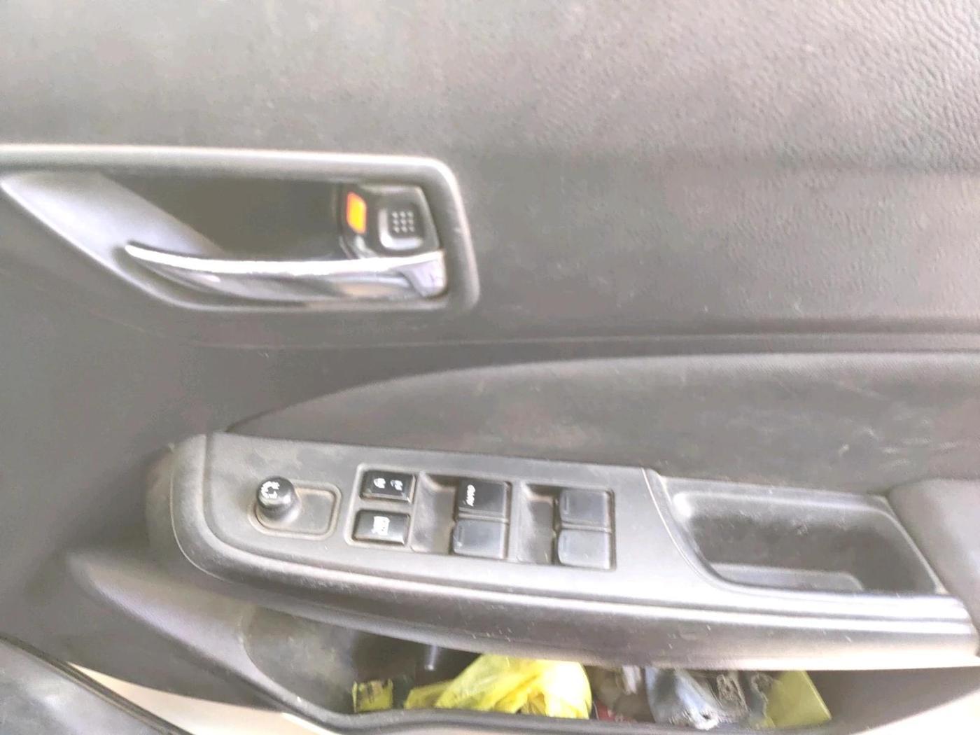 2021 Maruti Swift VXI, Petrol, Manual, 65,398 km, interior