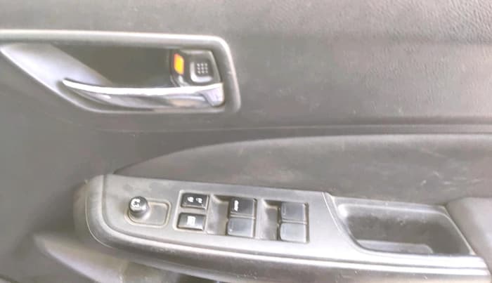 2021 Maruti Swift VXI, Petrol, Manual, 65,398 km, interior