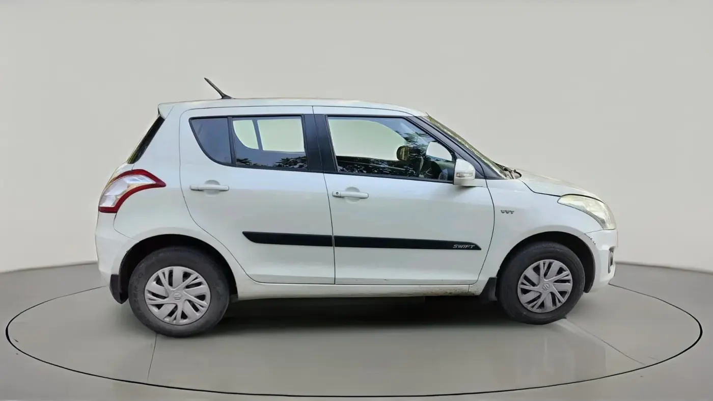 2015 Maruti Swift VXI, CNG, Manual, 1,22,576 km, exterior
