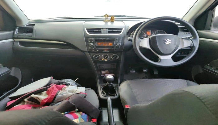 2015 Maruti Swift VXI, CNG, Manual, 1,22,576 km, interior