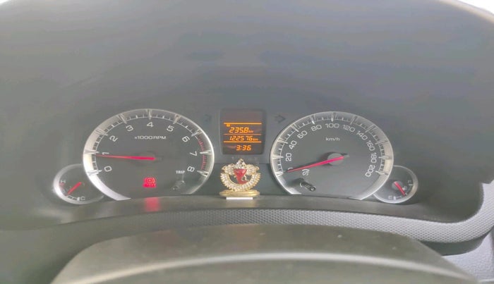 2015 Maruti Swift VXI, CNG, Manual, 1,22,576 km, interior