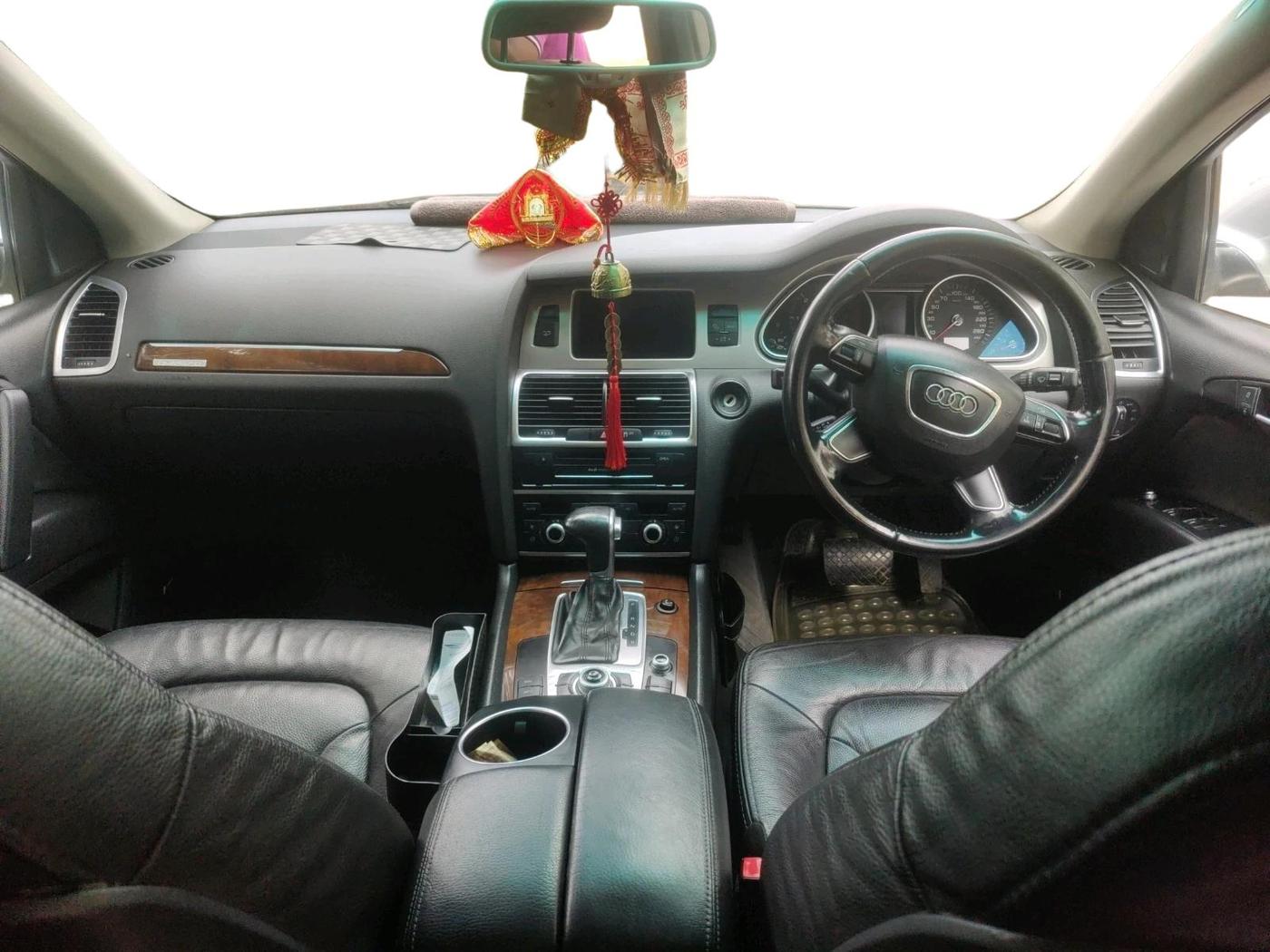 2012 Audi Q7 3.0 TDI QUATTRO, Diesel, Automatic, 1,08,114 km, interior