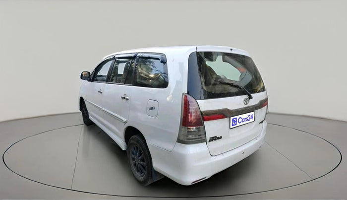 2014 Toyota Innova 2.5 GX 8 STR, Diesel, Manual, 1,85,143 km, exterior