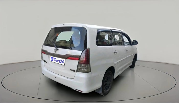 2014 Toyota Innova 2.5 GX 8 STR, Diesel, Manual, 1,85,143 km, exterior