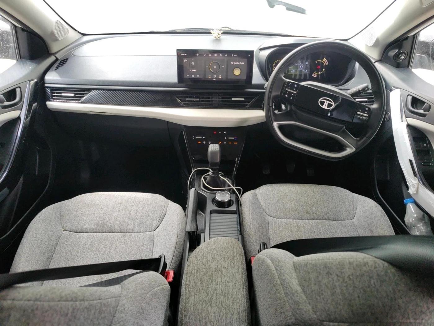 2025 Tata Curvv Creative 1.5 Diesel 6MT, Diesel, Manual, 9,132 km, interior
