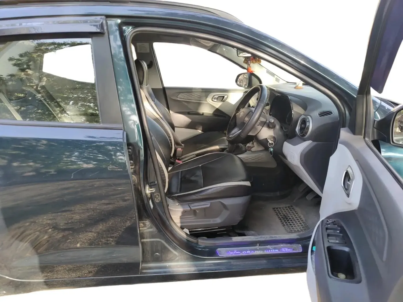 2020 Hyundai GRAND I10 NIOS SPORTZ 1.2 KAPPA VTVT CNG, CNG, Manual, 64,165 km, interior