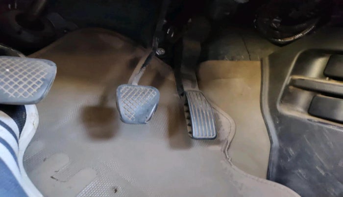 2015 Honda City 1.5L I-VTEC V MT, Petrol, Manual, 1,57,268 km, interior