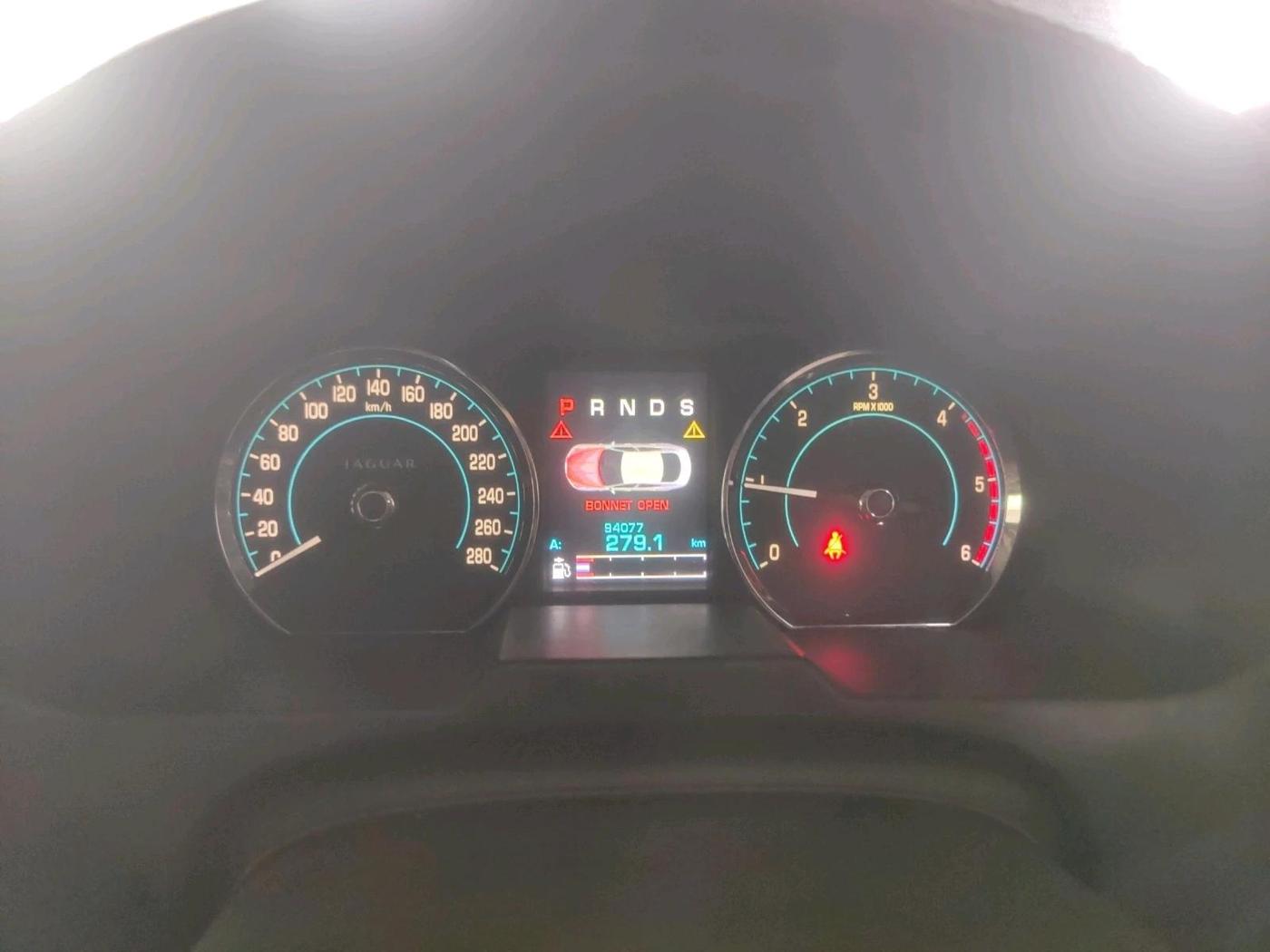 2013 Jaguar XF 2.2 DIESEL, Diesel, Automatic, 94,077 km, interior