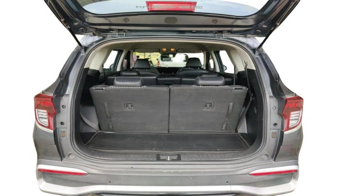 2022 KIA CARENS PRESTIGE 1.5 PETROL 7 STR, Petrol, Manual, 95,924 km, exterior