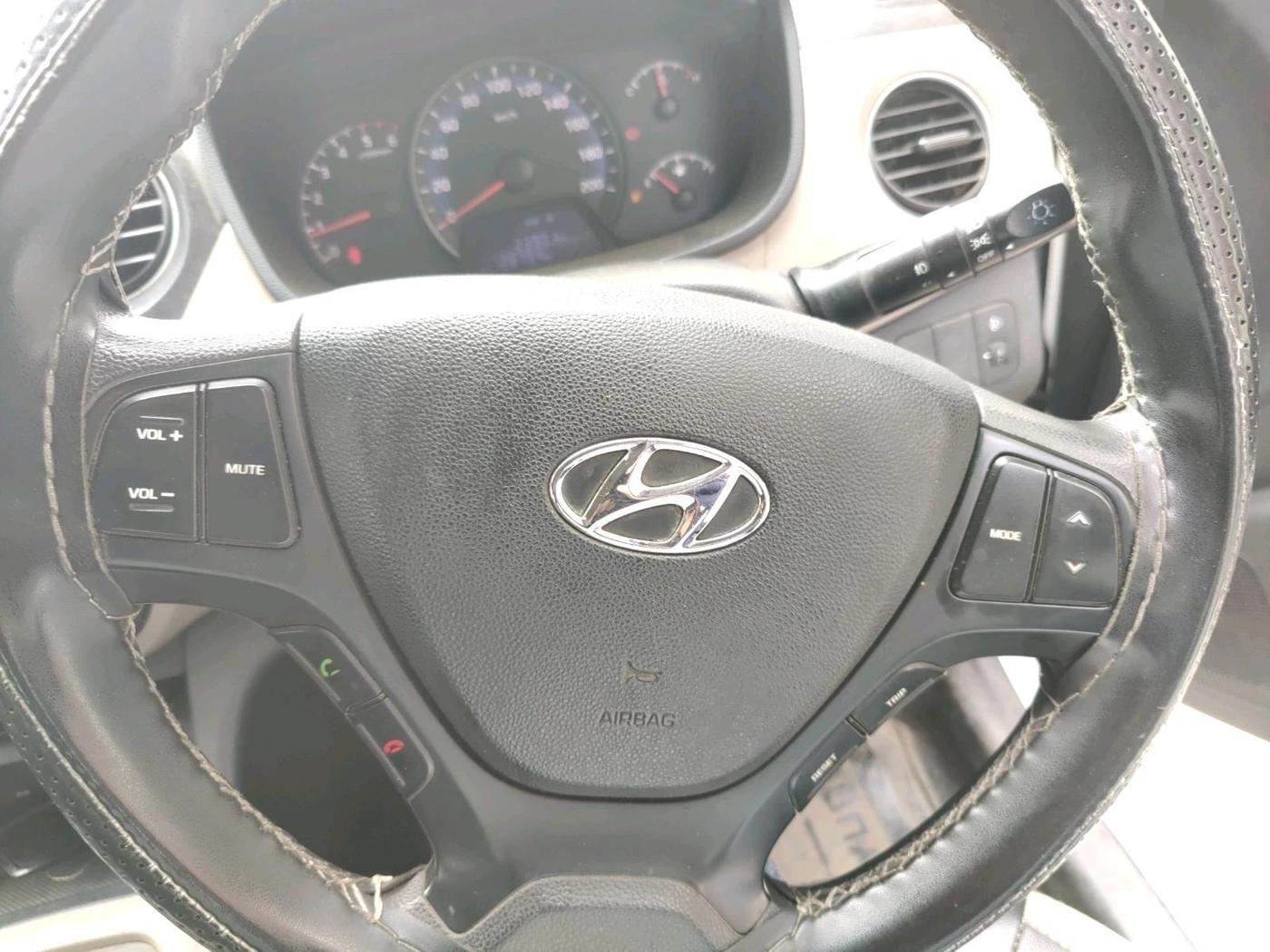 2017 Hyundai Xcent S 1.2 CRDI, Diesel, Manual, 1,28,794 km, interior