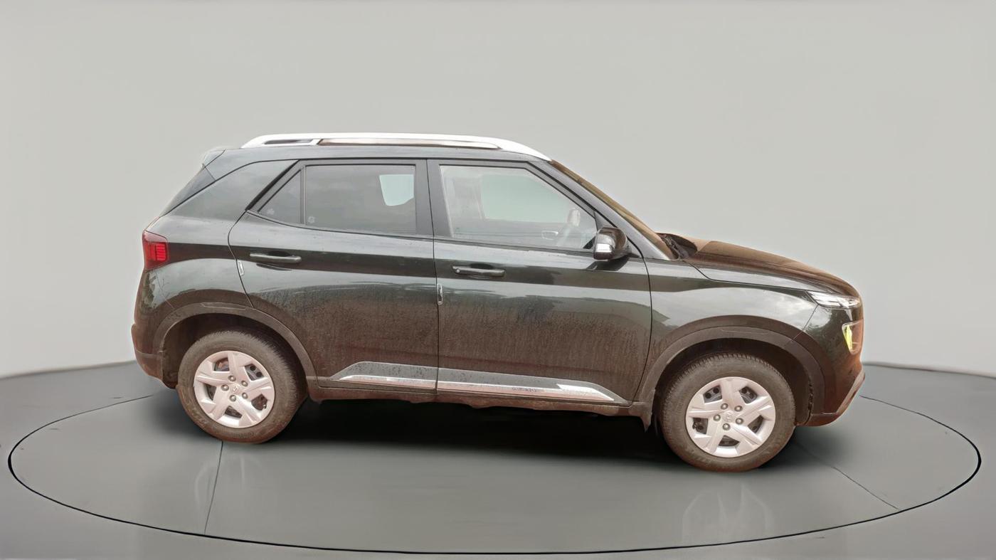2020 Hyundai VENUE S+ 1.2, Petrol, Manual, 52,935 km, exterior