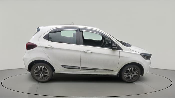 2022 Tata Tiago XT CNG, CNG, Manual, 1,69,698 km, exterior