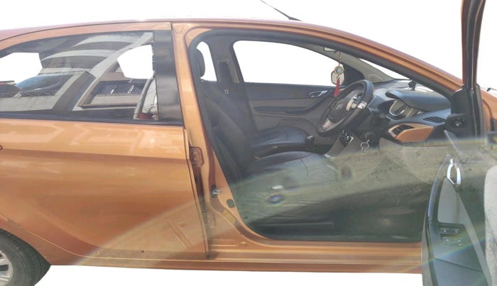 2016 Tata Tiago XZ DIESEL, Diesel, Manual, 1,10,191 km, interior